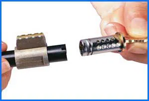 Philadelphia Main Locksmith Philadelphia, PA 215-583-2025 - 14-car-key-cutting