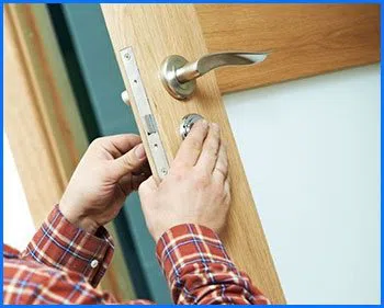 Philadelphia Main Locksmith Philadelphia, PA 215-583-2025 - 4-new-lock-install